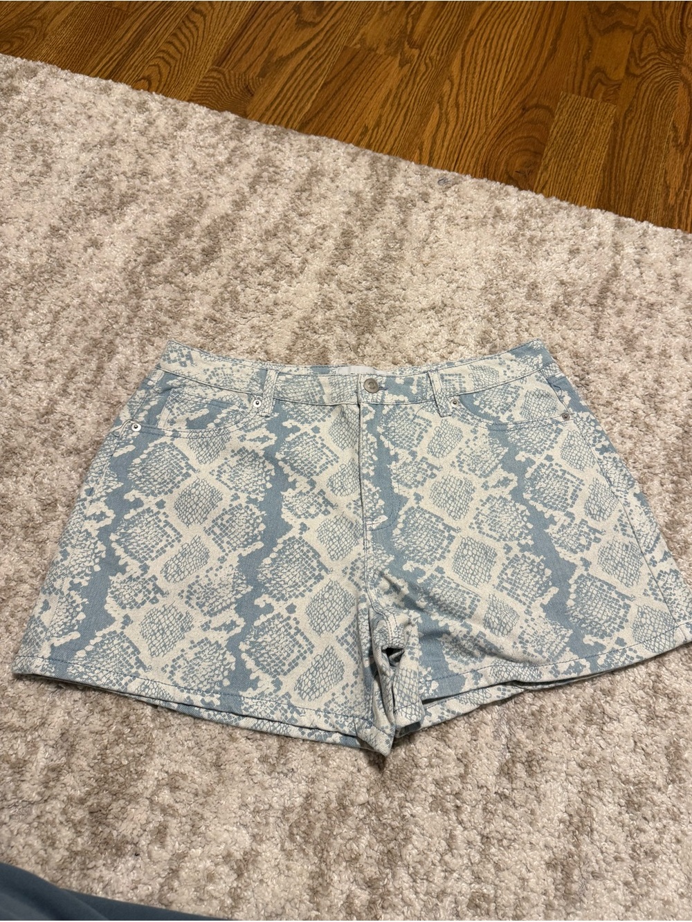 Fashion Nova Light Blue & White Snake-Print High-Rise Jean Shorts